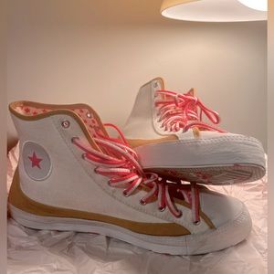 Converse sneakers boots